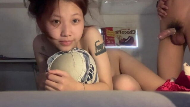 Nguyễn Thị Ngọc Anh em sướng mà anh đừng rút ra