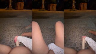 Nửa đêm chơi lớn em ra trước cửa nhà public